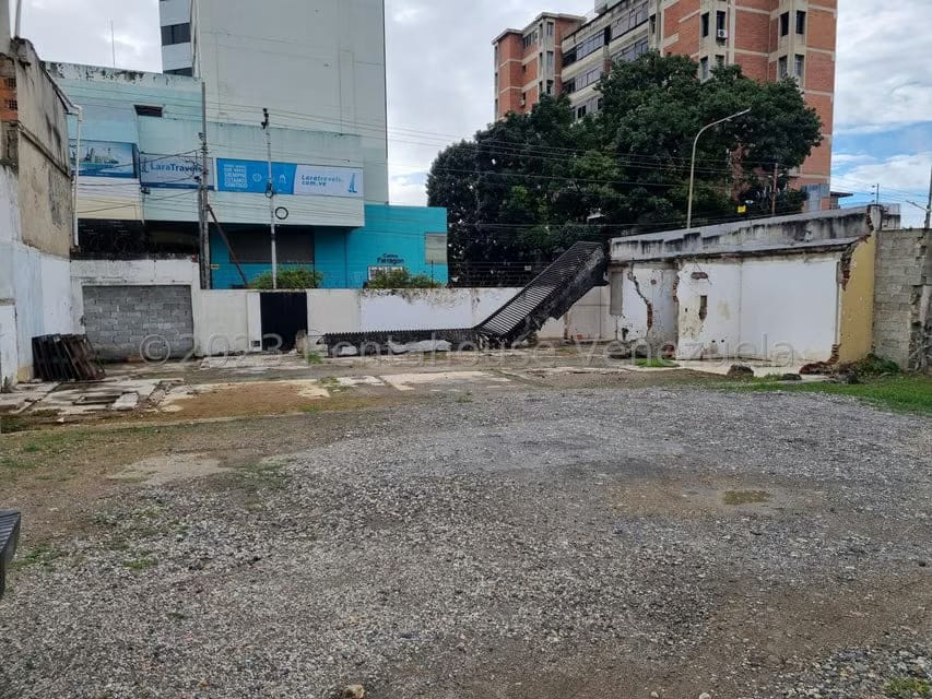 Terreno (Comercial) en Alquiler en Centro, Lara - 9