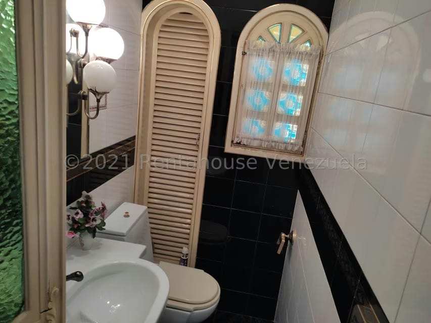 Casa (Multipes Niveles) en Venta en Vista Alegre, Distrito Metropolitano - 13