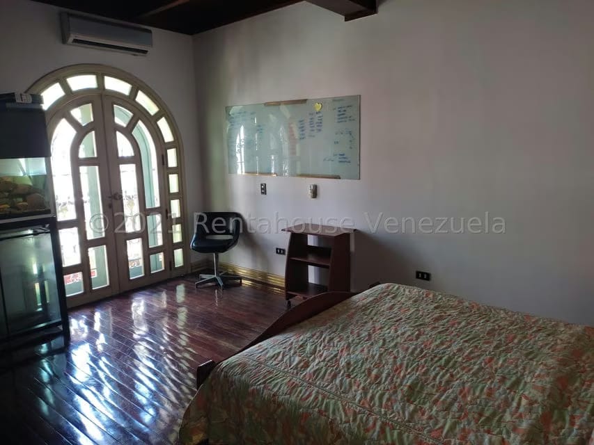 Casa (Multipes Niveles) en Venta en Vista Alegre, Distrito Metropolitano - 48