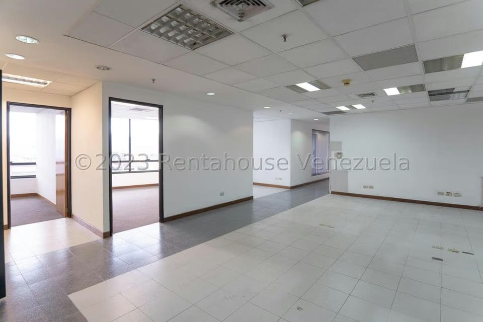 Comercial (Oficina) en Venta en Campo Alegre, Distrito Metropolitano - 4