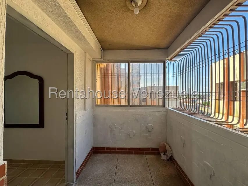 Apartamento (1 Nivel) en Venta en Intercomunal, Zulia - 13