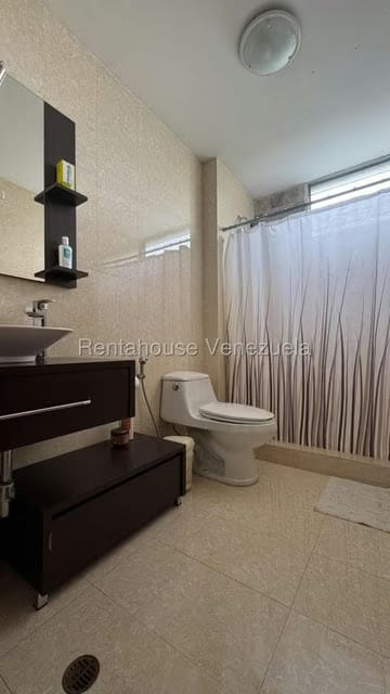 Apartamento (1 Nivel) en Venta en Chuao, Distrito Metropolitano - 14