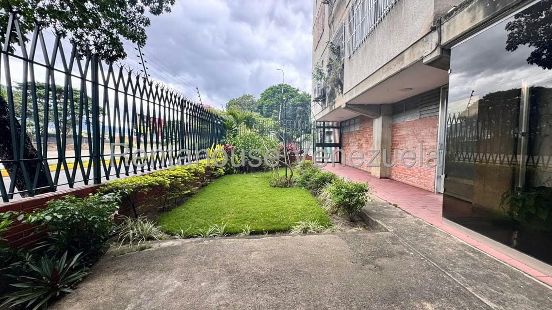 Apartamento (1 Nivel) en Venta en Chuao, Distrito Metropolitano - 29