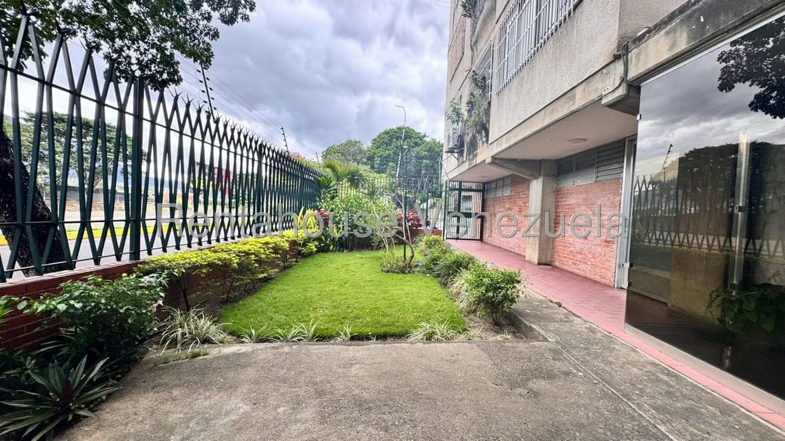 Apartamento (1 Nivel) en Venta en Chuao, Distrito Metropolitano - 30