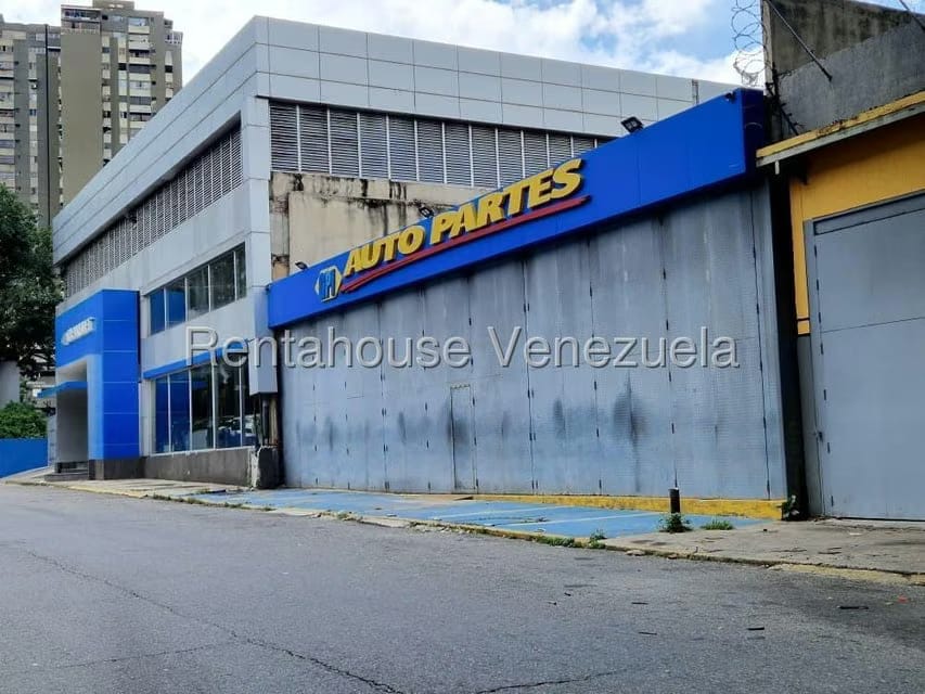 Comercial (Local Comercial) en Venta en Quinta Crespo, Distrito Metropolitano