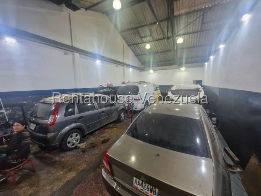Comercial (Local Comercial) en Venta en Quinta Crespo, Distrito Metropolitano - 12