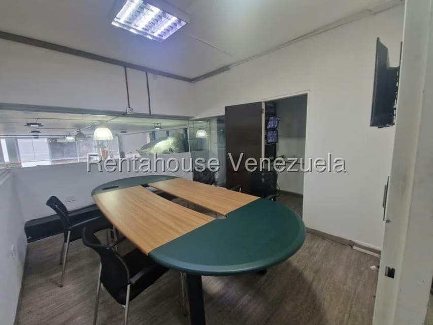 Comercial (Local Comercial) en Venta en Quinta Crespo, Distrito Metropolitano - 7
