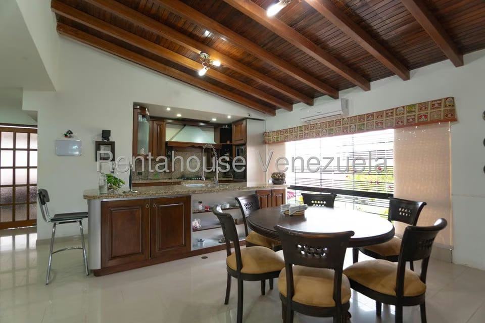 Casa (Multipes Niveles) en Venta en Club de Campo, Miranda - 11
