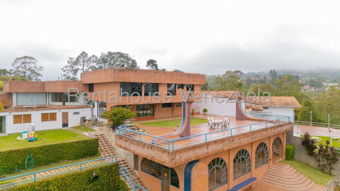Casa (Multipes Niveles) en Venta en Club de Campo, Miranda - 4