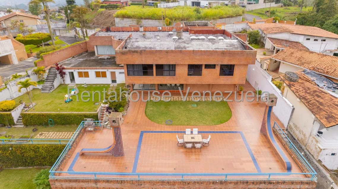 Casa (Multipes Niveles) en Venta en Club de Campo, Miranda - 36