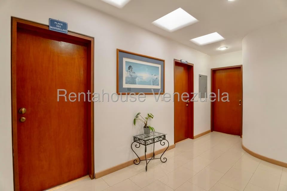 Casa (Multipes Niveles) en Venta en Club de Campo, Miranda - 55