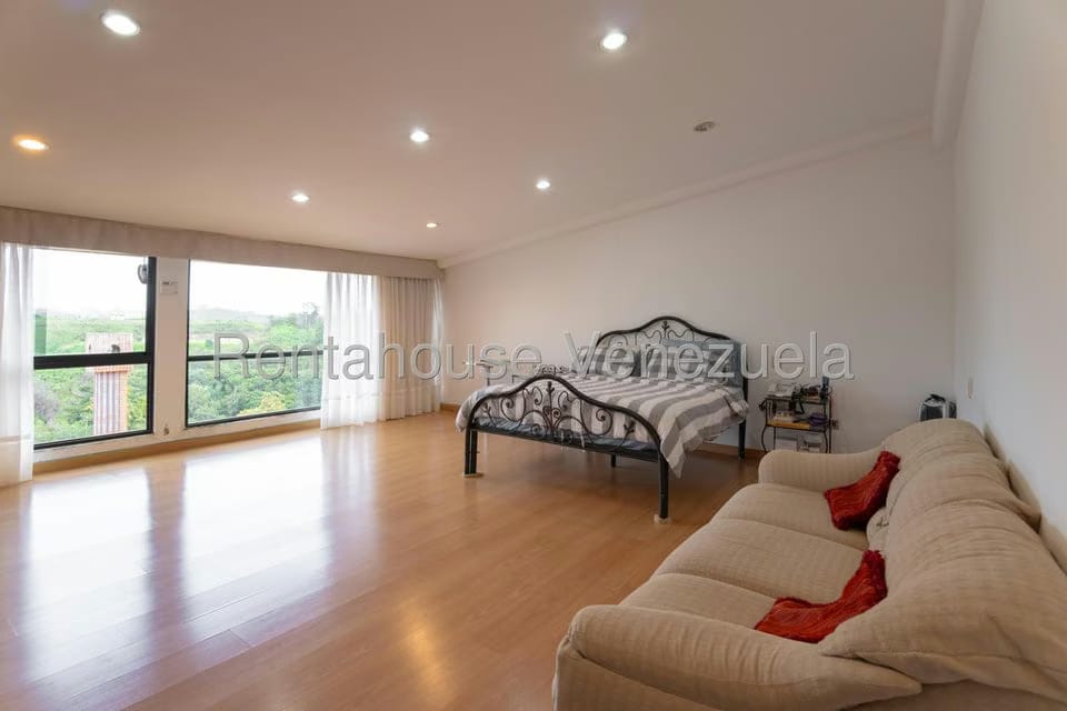 Casa (Multipes Niveles) en Venta en Club de Campo, Miranda - 56