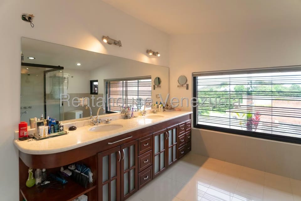Casa (Multipes Niveles) en Venta en Club de Campo, Miranda - 60