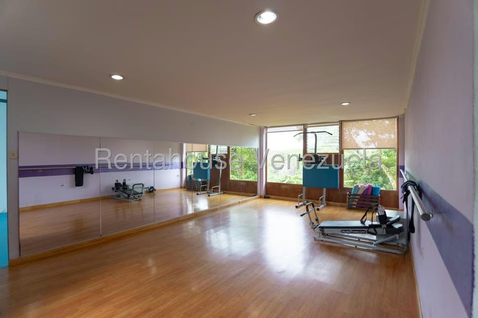 Casa (Multipes Niveles) en Venta en Club de Campo, Miranda - 70