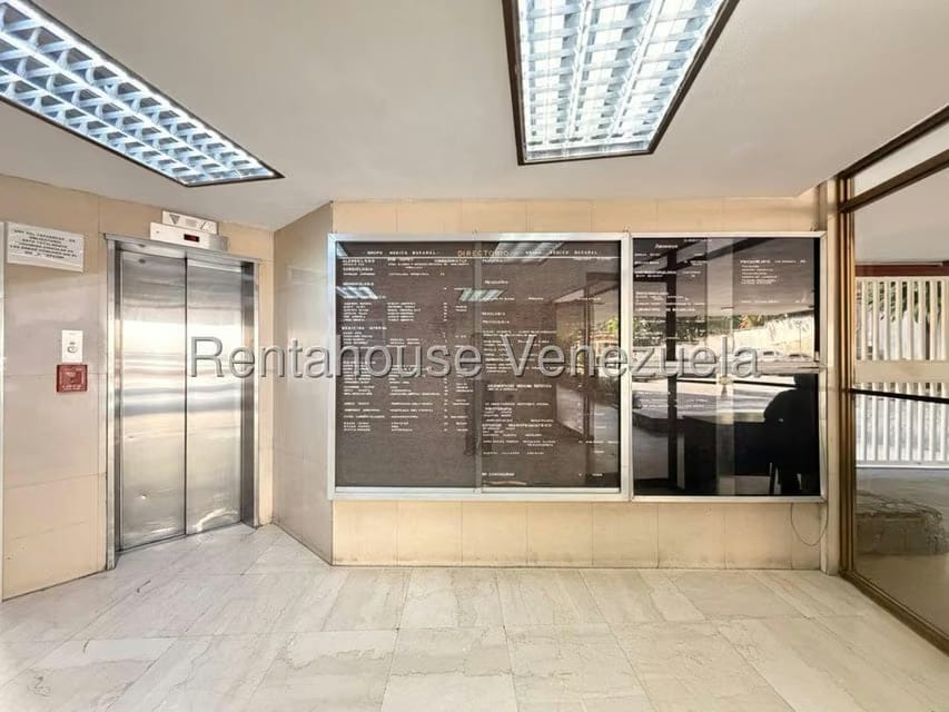 Comercial (Oficina) en Alquiler en Los Caobos, Distrito Metropolitano - 3