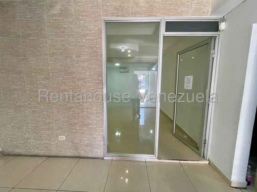 Comercial (Local Comercial) en Alquiler en Nueva Segovia, Lara - 3