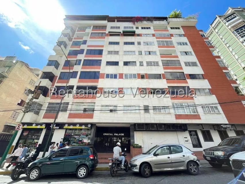 Apartamento (1 Nivel) en Alquiler en Los Palos Grandes, Distrito Metropolitano