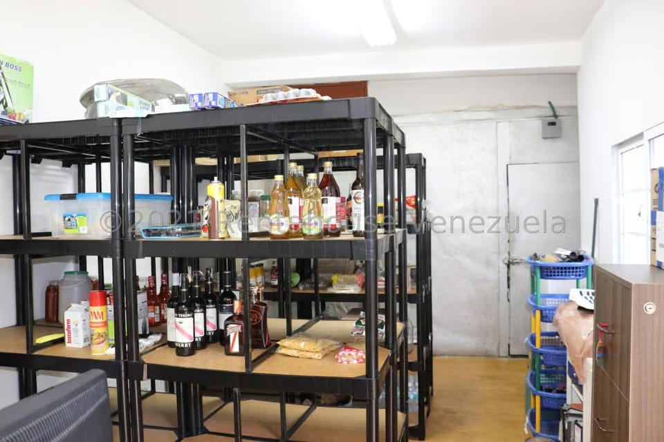Casa (1 Nivel) en Venta en Los Dos Caminos, Distrito Metropolitano - 16