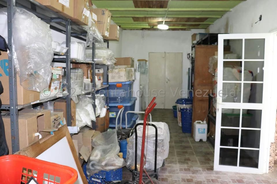 Casa (1 Nivel) en Venta en Los Dos Caminos, Distrito Metropolitano - 19