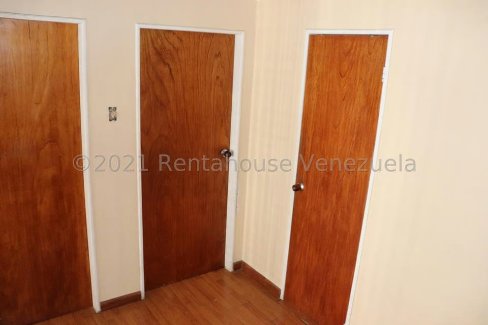 Casa (1 Nivel) en Venta en Los Dos Caminos, Distrito Metropolitano - 35