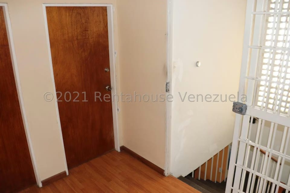 Casa (1 Nivel) en Venta en Los Dos Caminos, Distrito Metropolitano - 36