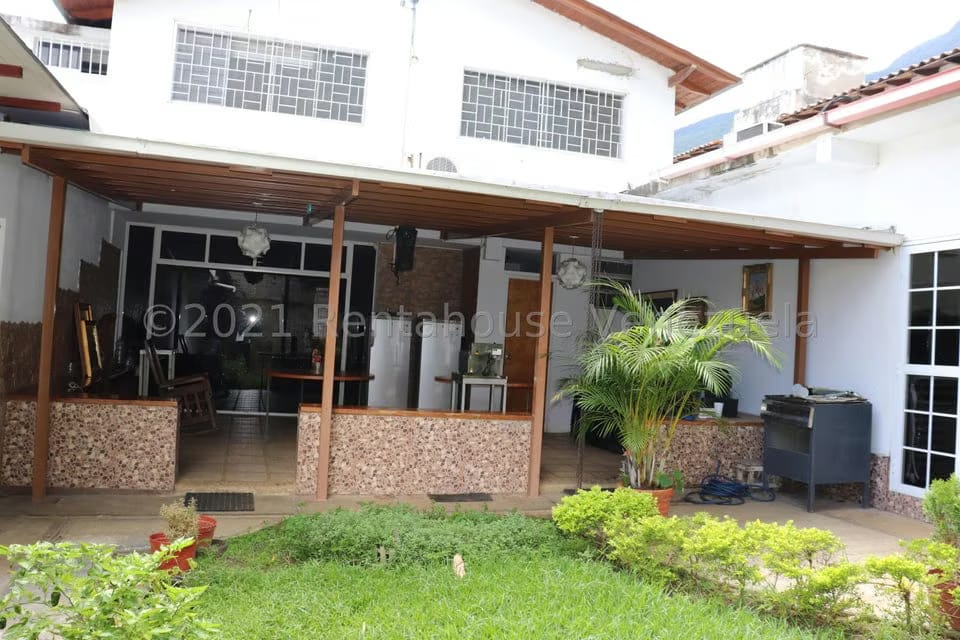 Casa (1 Nivel) en Venta en Los Dos Caminos, Distrito Metropolitano - 53
