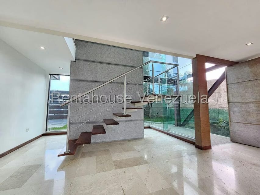 Casa (1 Nivel) en Venta en Alto Hatillo, Distrito Metropolitano - 23