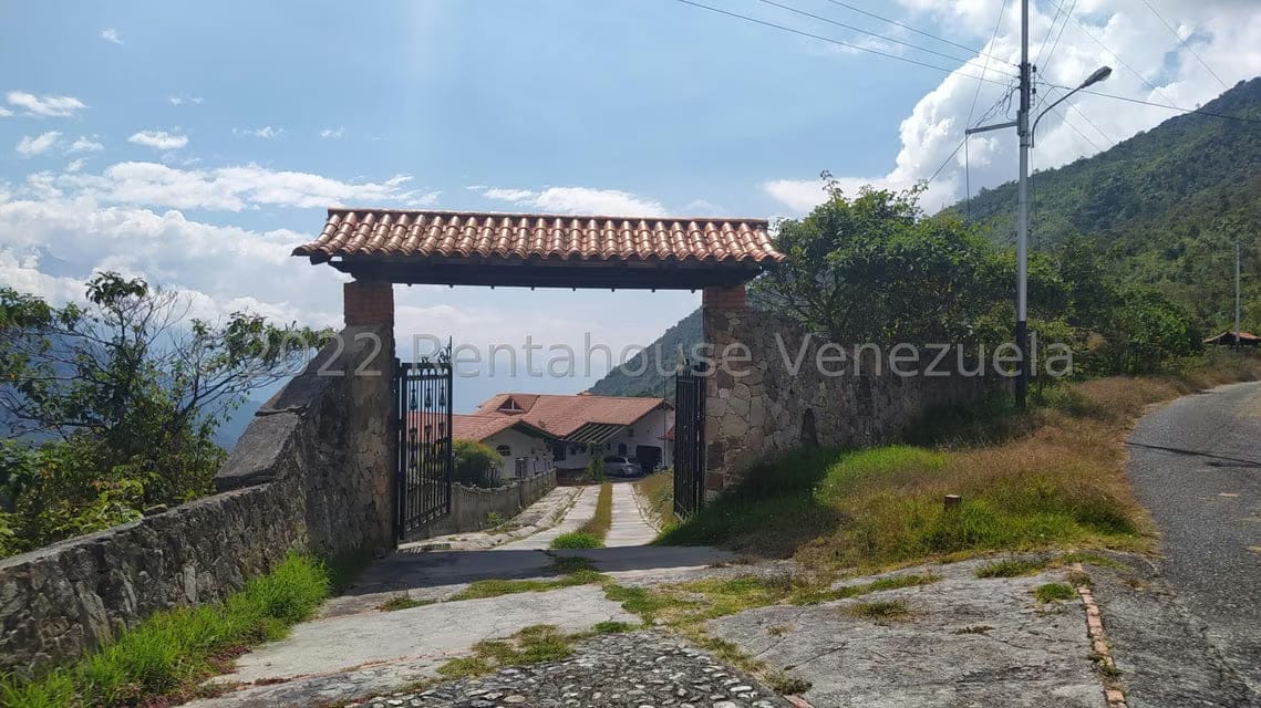 Casa (Finca) en Venta en El Valle, Merida - 2