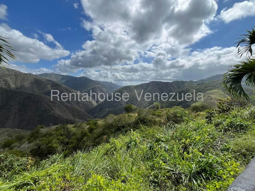 Terreno (Comercial) en Venta en El Hatillo, Distrito Metropolitano - 3