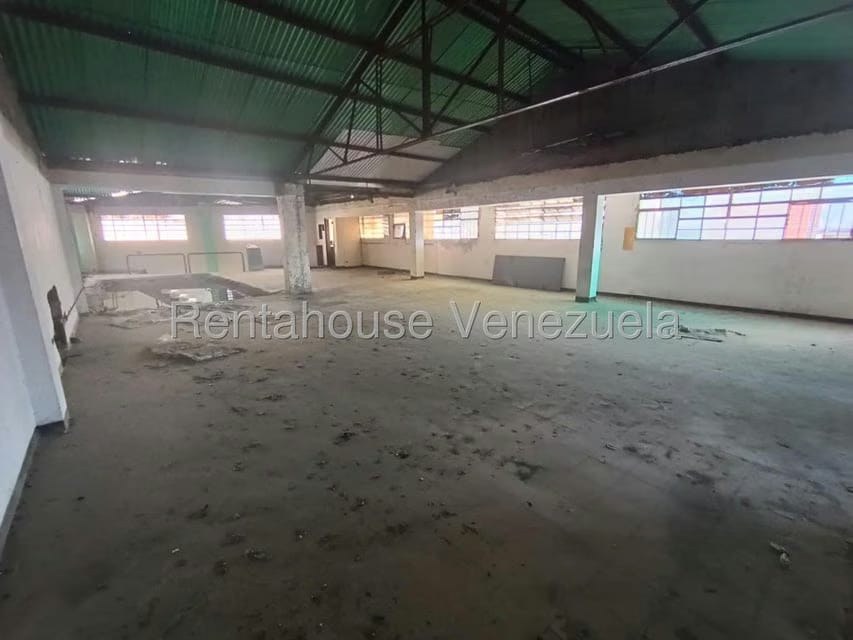Comercial (Galpon - Deposito) en Venta en Boleita Sur, Distrito Metropolitano - 2
