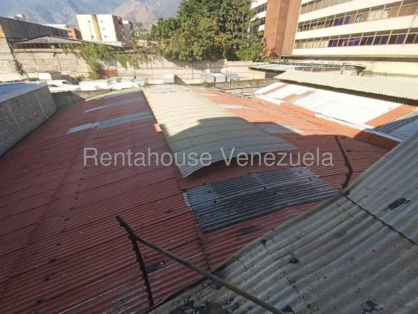 Comercial (Galpon - Deposito) en Venta en Boleita Sur, Distrito Metropolitano - 28