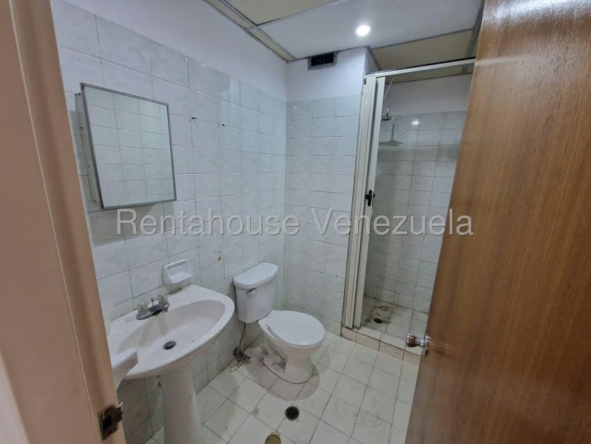 Comercial (Oficina) en Venta en Parroquia La Candelaria, Distrito Metropolitano - 11