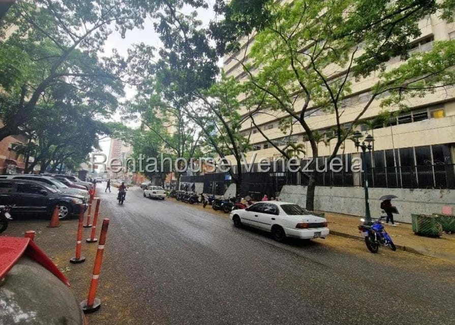 Comercial (Oficina) en Venta en Parroquia La Candelaria, Distrito Metropolitano - 13