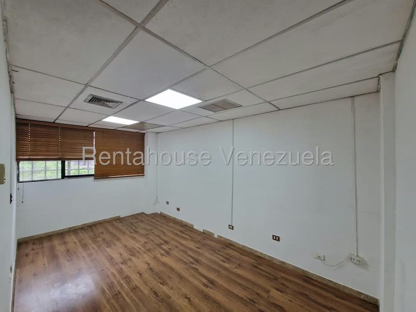Comercial (Oficina) en Venta en Parroquia La Candelaria, Distrito Metropolitano - 7
