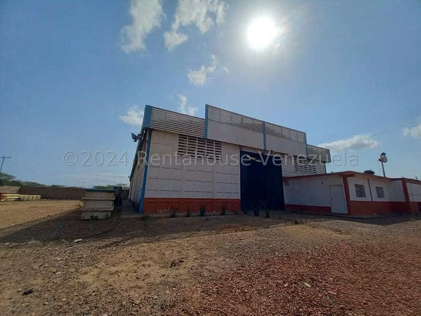 Comercial (Galpon - Deposito) en Venta en Intercomunal Coro La Vela, Falcon
