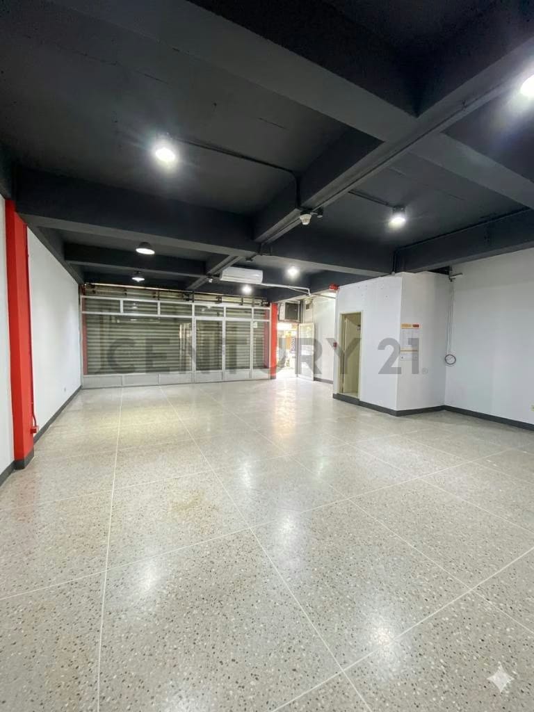 ALQUILER LOCAL EN LA TRINIDAD PARA DEPOSITO