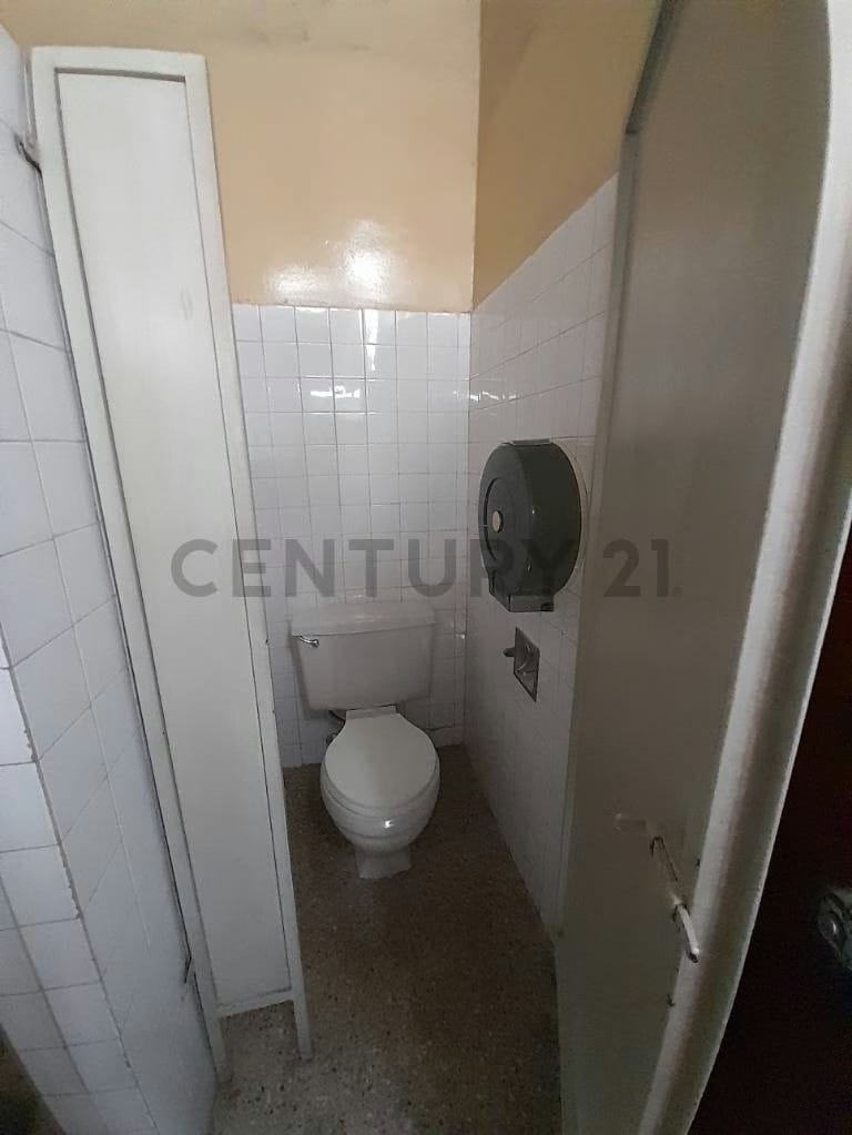 ALQUILER LOCAL EN LA TRINIDAD PARA DEPOSITO - 4