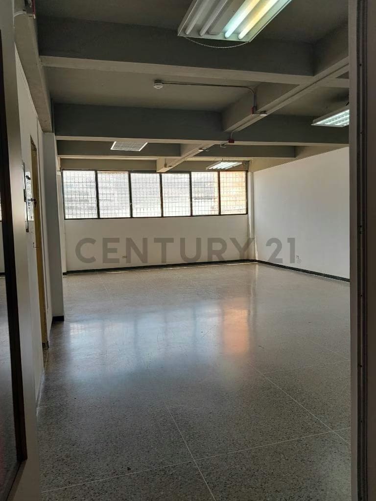 ALQUILER LOCAL EN LA TRINIDAD PARA DEPOSITO - 9