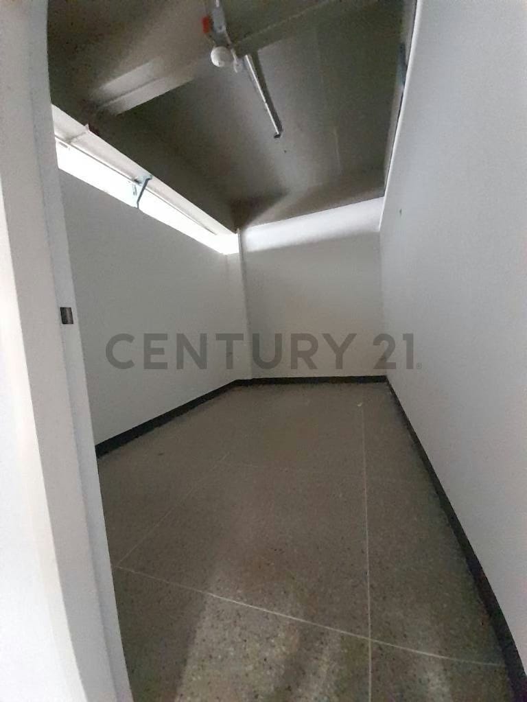 ALQUILER LOCAL EN LA TRINIDAD PARA DEPOSITO - 10