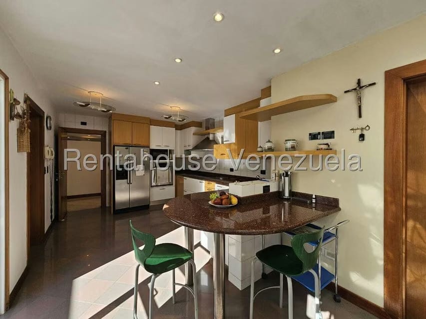 Casa (Duplex) en Venta en Colinas del Tamanaco, Distrito Metropolitano - 12