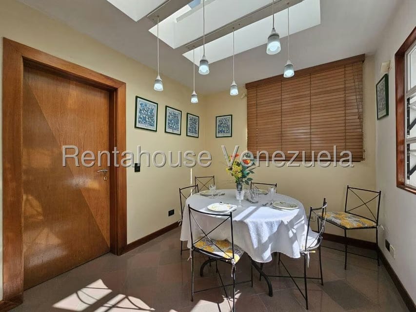 Casa (Duplex) en Venta en Colinas del Tamanaco, Distrito Metropolitano - 14