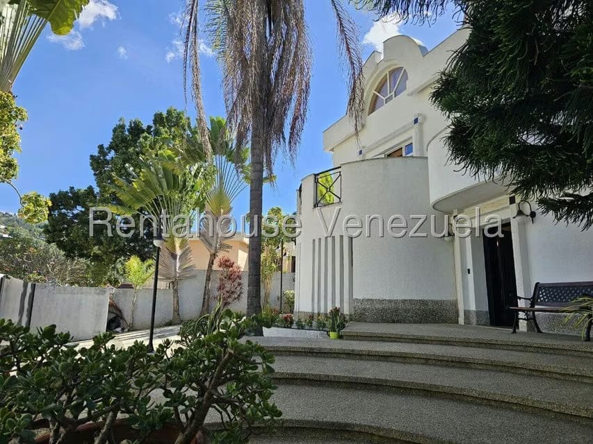 Casa (Duplex) en Venta en Colinas del Tamanaco, Distrito Metropolitano - 3