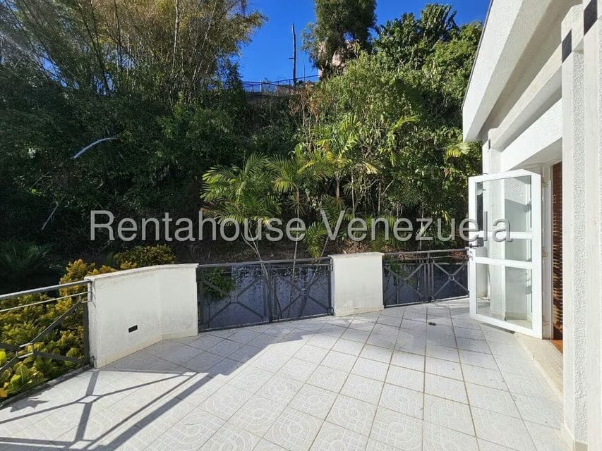 Casa (Duplex) en Venta en Colinas del Tamanaco, Distrito Metropolitano - 28