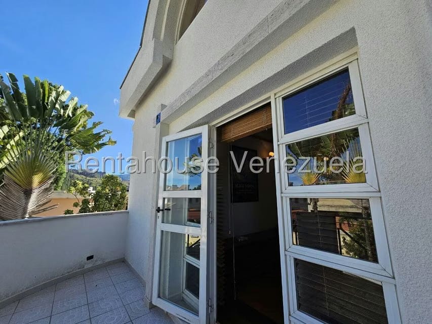 Casa (Duplex) en Venta en Colinas del Tamanaco, Distrito Metropolitano - 31