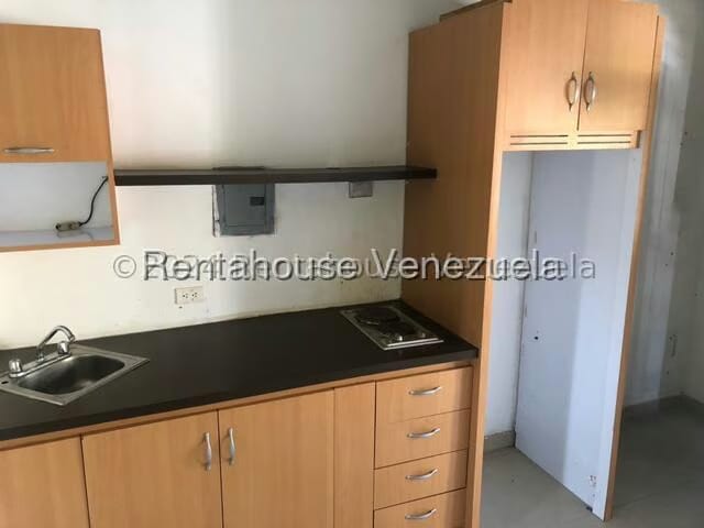 Anexo (1 Nivel) en Alquiler en La Trinidad, Distrito Metropolitano - 11