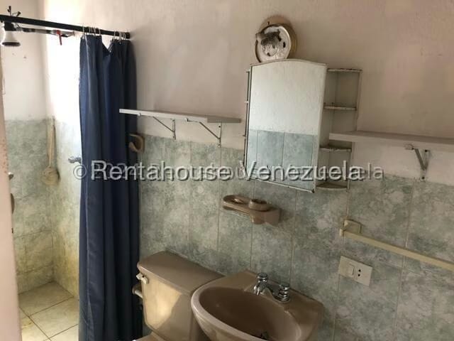 Anexo (1 Nivel) en Alquiler en La Trinidad, Distrito Metropolitano - 16