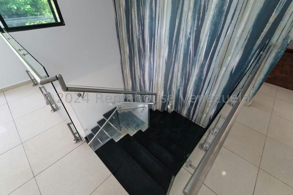 Casa (Duplex) en Venta en Colinas de Bello Monte, Distrito Metropolitano - 15