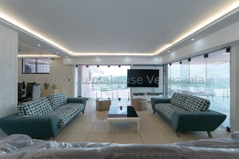 Casa (Duplex) en Venta en Colinas de Bello Monte, Distrito Metropolitano - 25