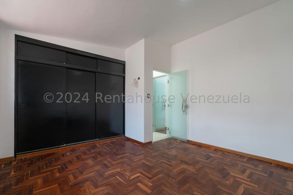 Casa (Duplex) en Venta en Colinas de Bello Monte, Distrito Metropolitano - 28
