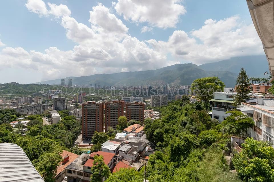 Casa (Duplex) en Venta en Colinas de Bello Monte, Distrito Metropolitano - 5